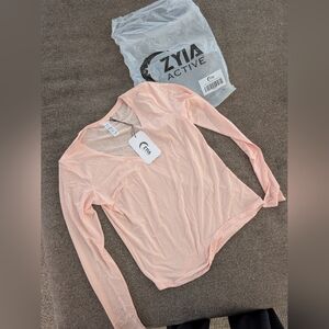 Zyia Active Wanderer Long Sleeve Tee - Size S NWT